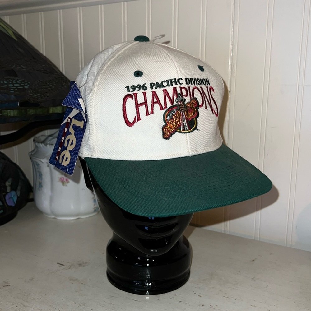 Vintage NWT 1996 Seattle Sonics Pacific Division champions Lee sports hat